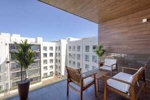 Property grounds - 3BR Rooftop & Pool in Marea (Cabo San Lucas)