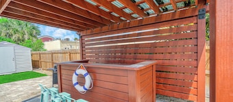 Costa 5BD Lego Pool Home - Your Own Private Resort