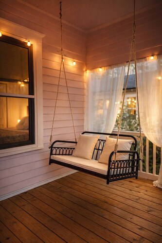 Family Coffee House, Pet Friendly & Private Yard