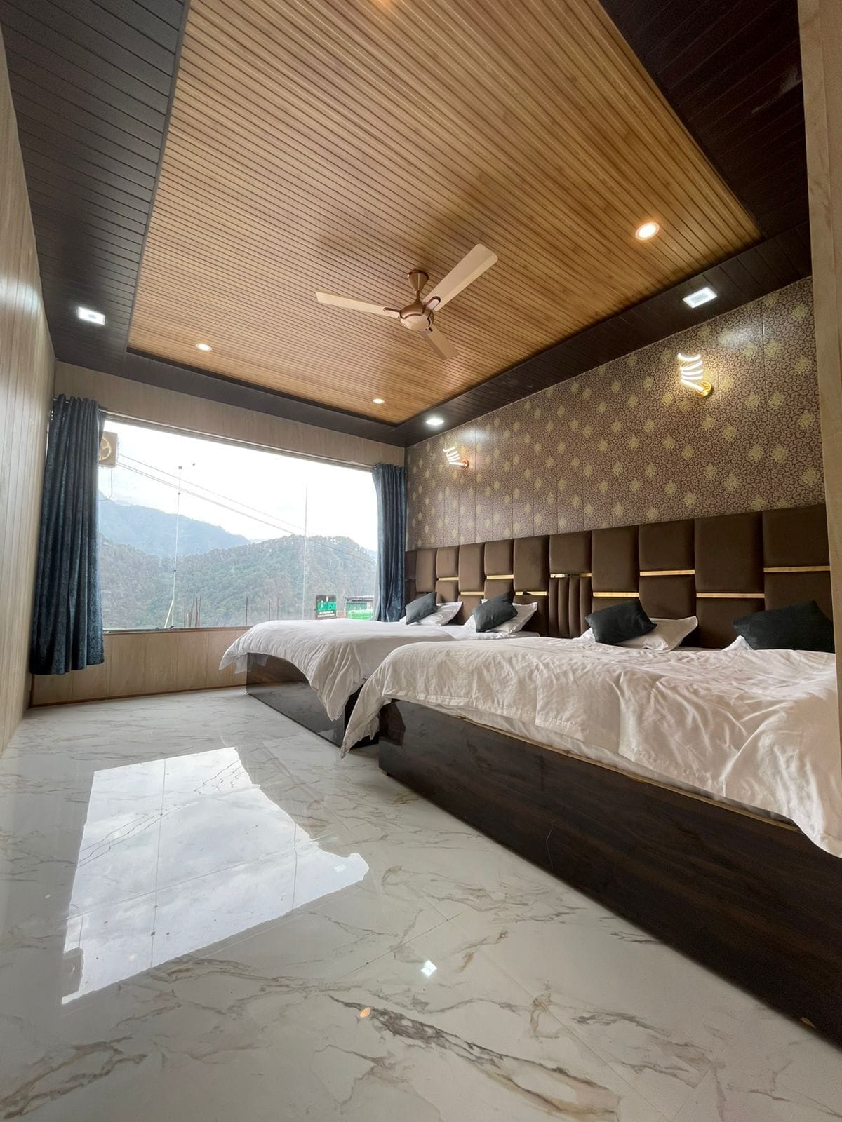 Four Bed Non Ac Room | Free WiFi