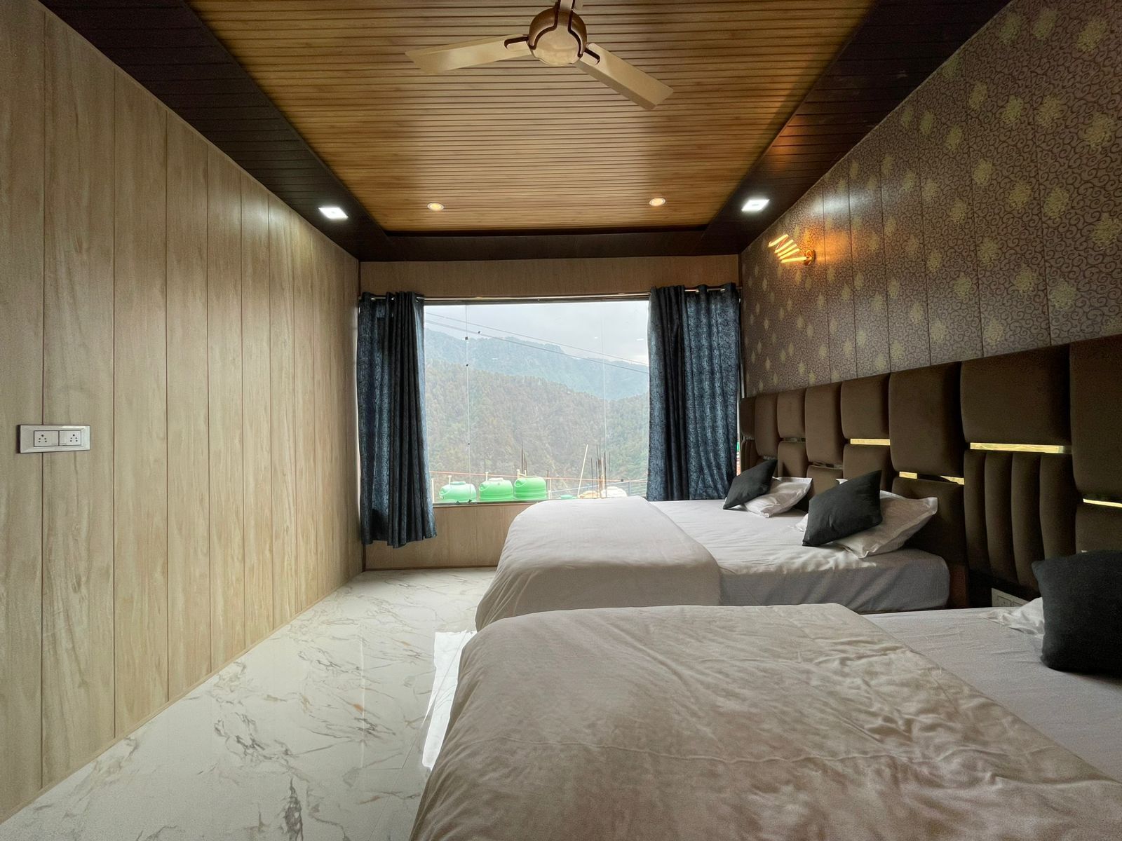 Four Bed Non Ac Room