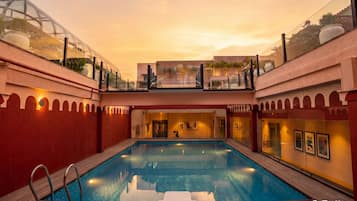Piscina externa