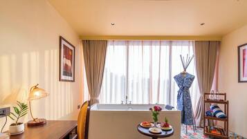 Premium Suite (with jacuzzi)