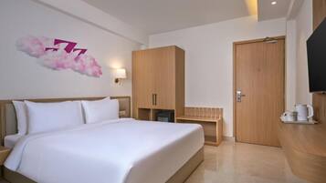In-room safe, desk, free WiFi, bed sheets