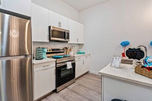 Private kitchen - Costa 5BD Reunion Pool Thing 1 - Themed - Spacious (Davenport)
