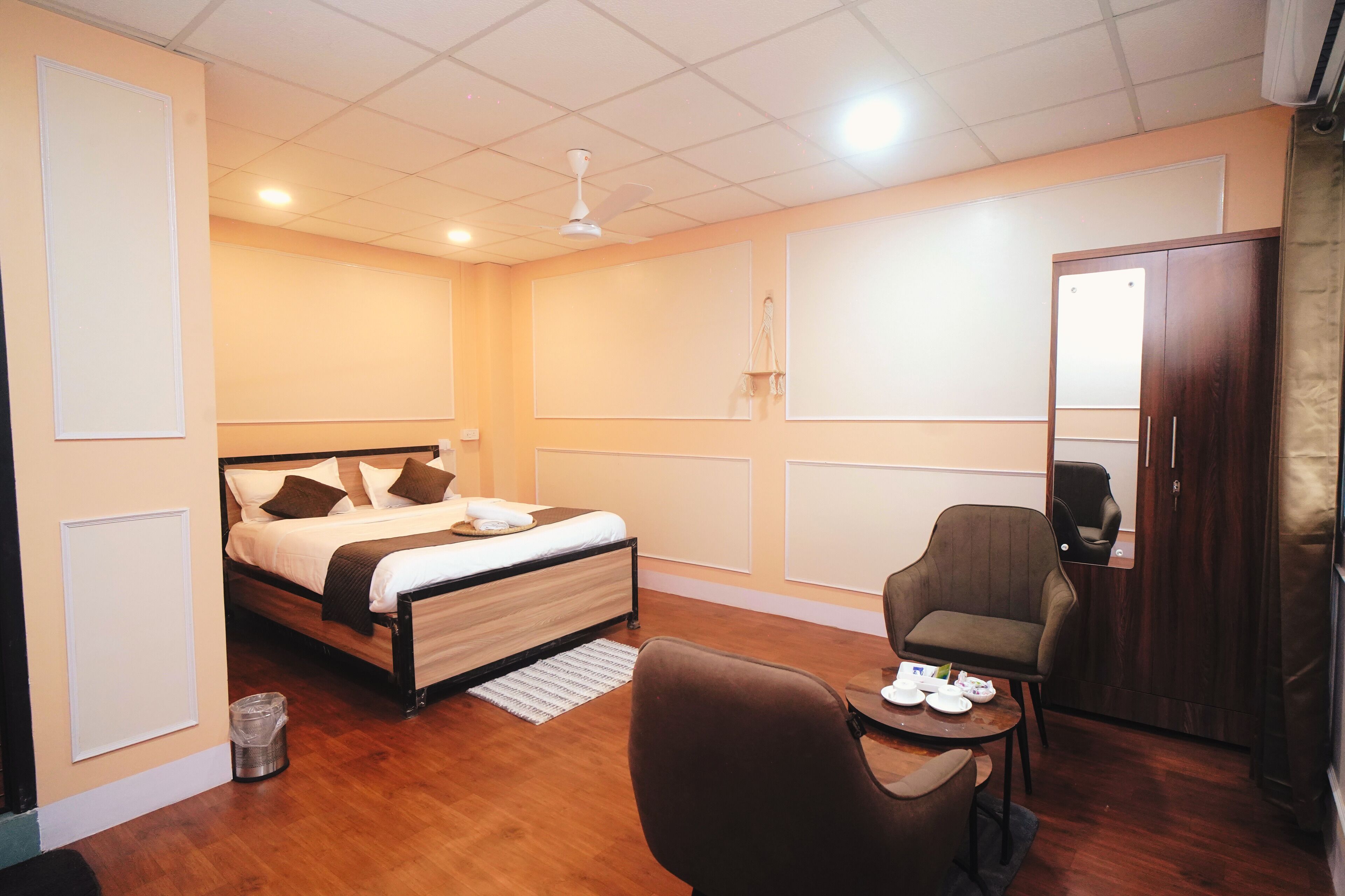 1 chambre, fer et planche à repasser, Wi-Fi, draps fournis