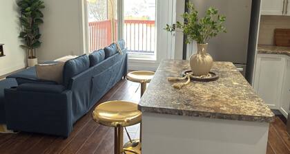 The Boho-Chic Urban Retreat: 3BR Haven Near Downtown & General Hospital