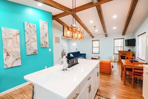 Interior - Private Retreat, Greek Spa, Stonefire pizza oven (Front Royal)