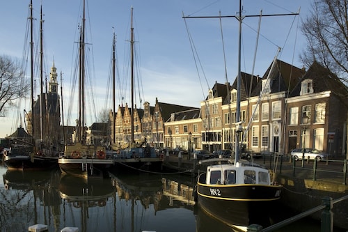 Levendige cottage in Schellinkhout bij het meer