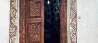 Traditional Guest House 