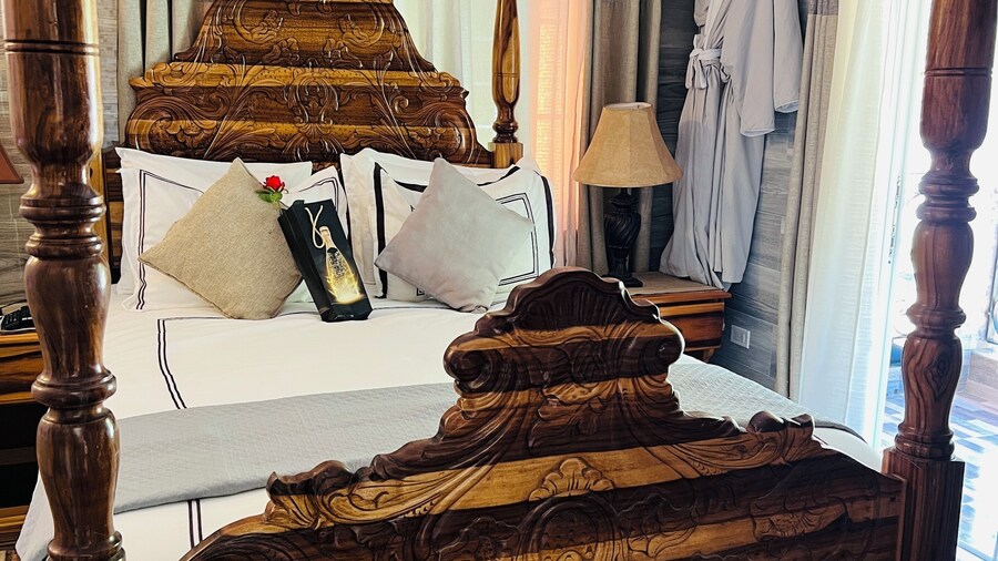 Windbreak Villa