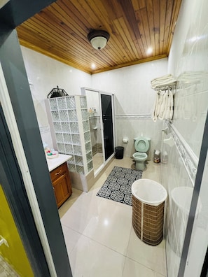 Deluxe-Doppelzimmer | Badezimmer