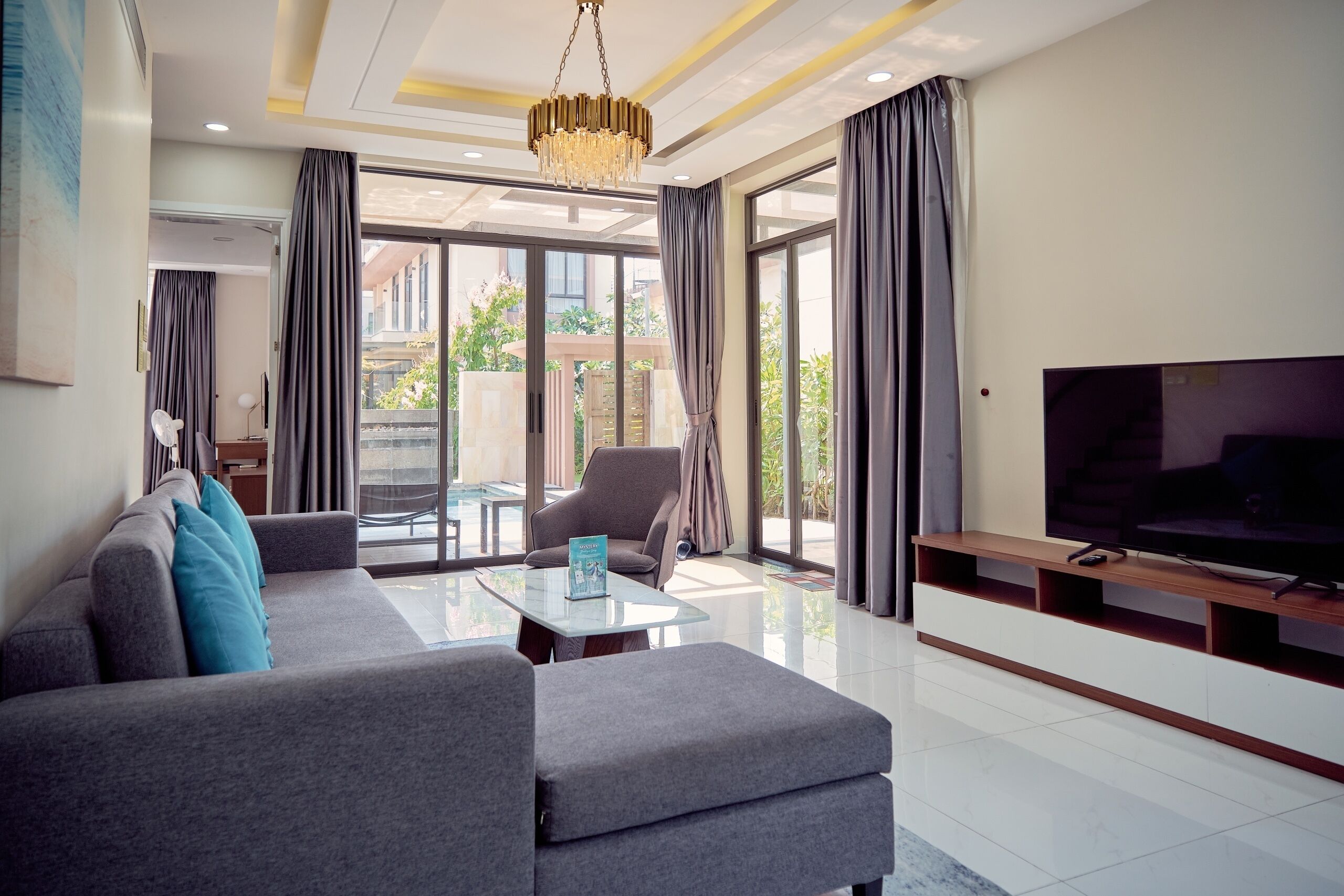 Villa Supérieure, 3 chambres, en bord de piscine | Bureau, Wi-Fi gratuit, draps fournis
