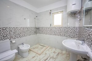 Camera doppia, vista mare | Bagno