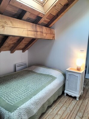 Room - Vrbo Property (Nedde)