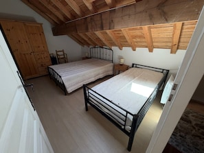 2 bedrooms, iron/ironing board - Fully renovated former barn 10 minutes from Lac de Vassivière. (Nedde)