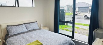 Room with En-suite and Kitchenette