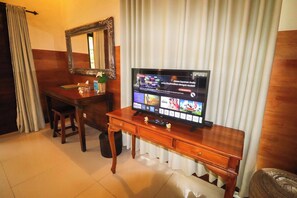 Kamer, 1 slaapkamer, roken, patio | Kamervoorziening