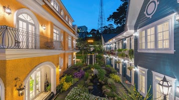 Khuôn viên nơi lưu trú