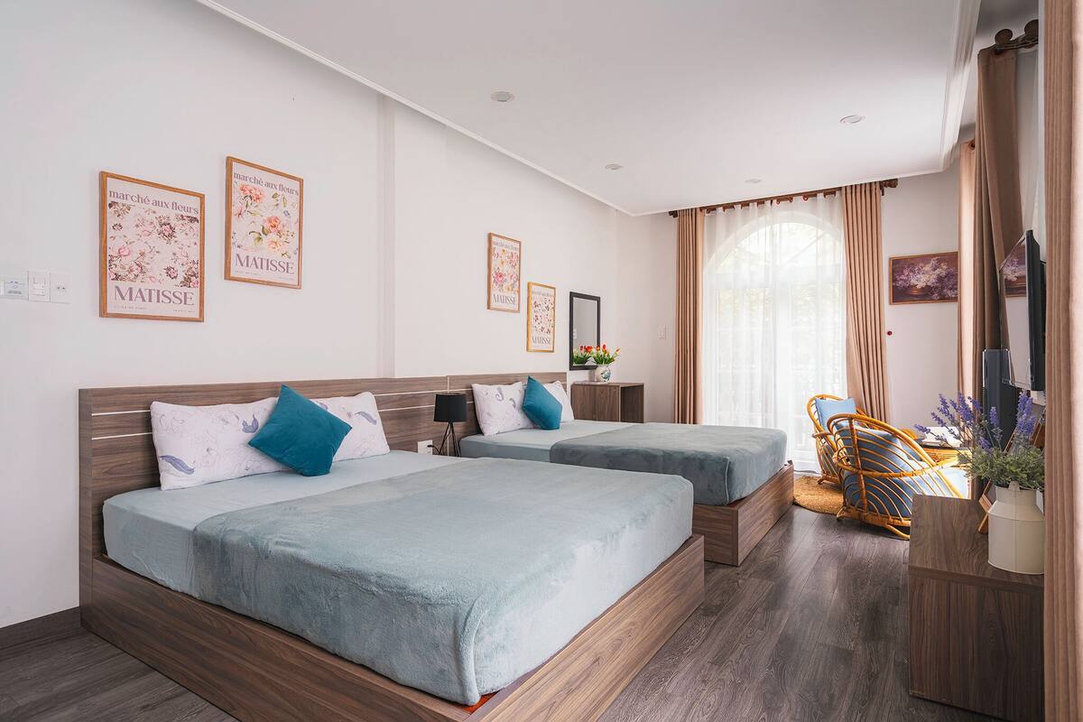 华丽四人房, 阳台, 花园景观