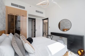 Room - Vogue, Arjan Skyz by Danube near Dubai Miracle Garden (Dubai)