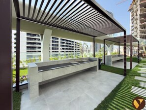 Property grounds - Vogue, Arjan Skyz by Danube near Dubai Miracle Garden (Dubai)
