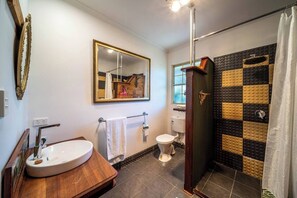 City House | Bathroom - The Spotted Cow-city fringe & free wine (Bowden)