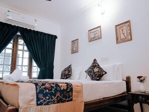 Deluxe Double or Twin Room | Free WiFi