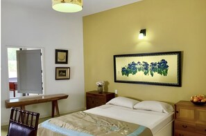 3 bedrooms, WiFi, bed sheets