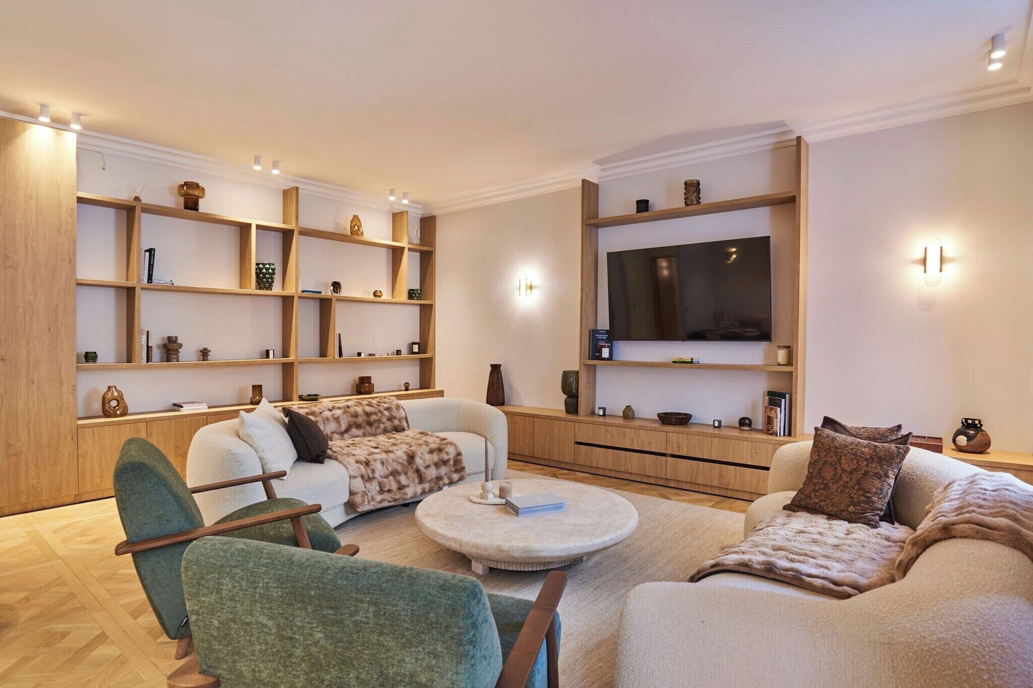 Smart TV, offices