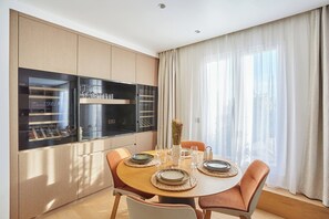 Dining - Sublim Penthouse  Trocadero Tour Eiffel (Paris)