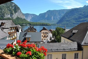 スタンダード ダブルルーム バルコニー レイクビュー | テラス / パティオ