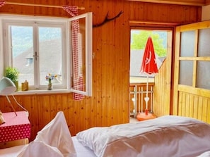 Standard Double Room, Balcony, Lake View | Free WiFi, bed sheets - Pension Leopoldine (Hallstatt)
