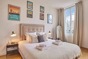 1 bedroom, iron/ironing board, Internet, bed sheets - Superb apartment Center of Paris Le Marais (Paris)