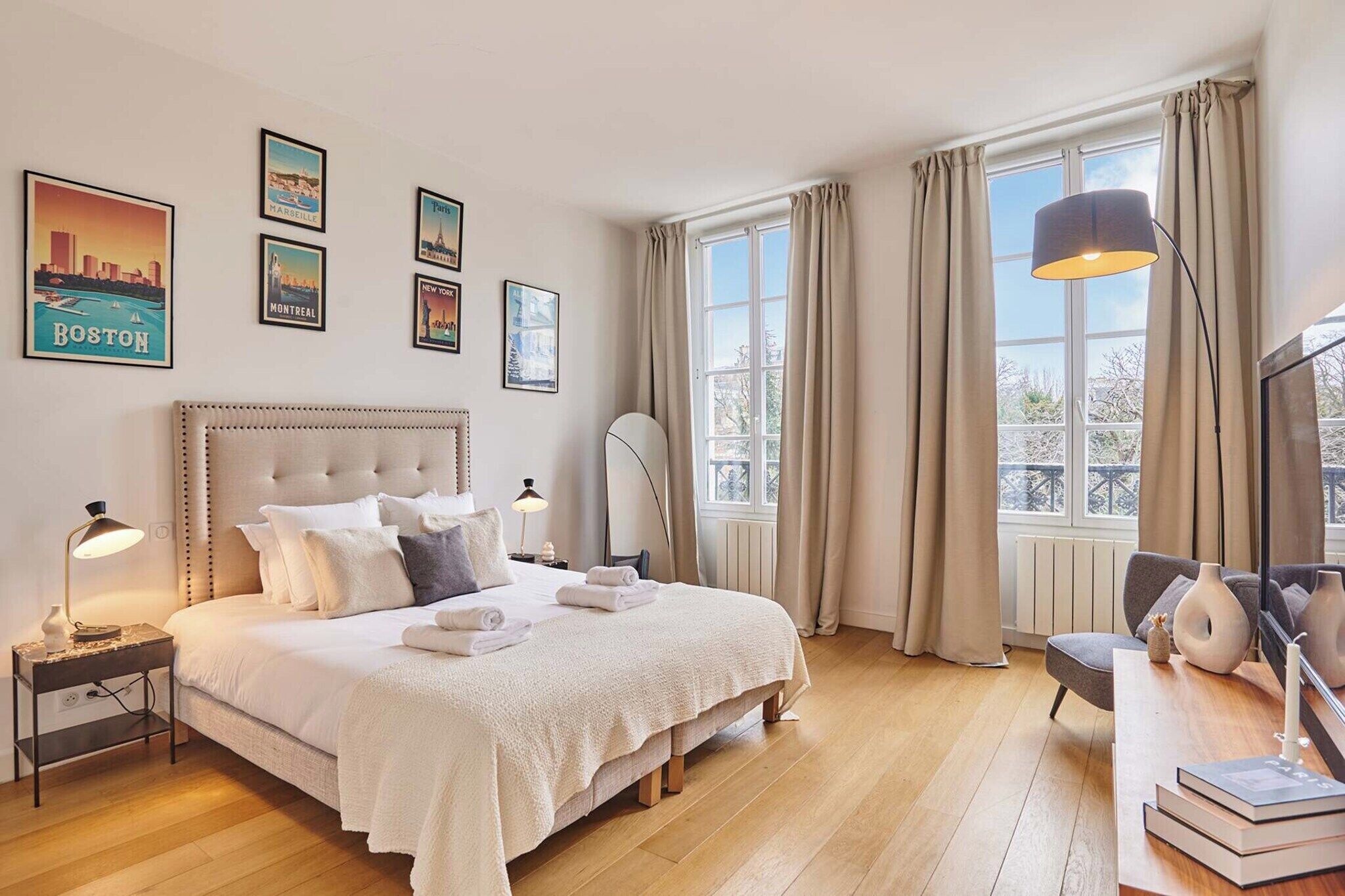 1 slaapkamer, een strijkplank/strijkijzer, internet, beddengoed