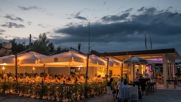 Ristorazione all'aperto
