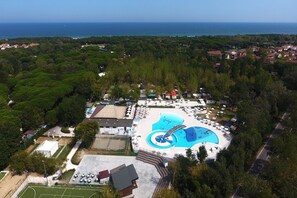 Exterior - Bungalow in the Adriano Family Camping Village (Punta Marina)