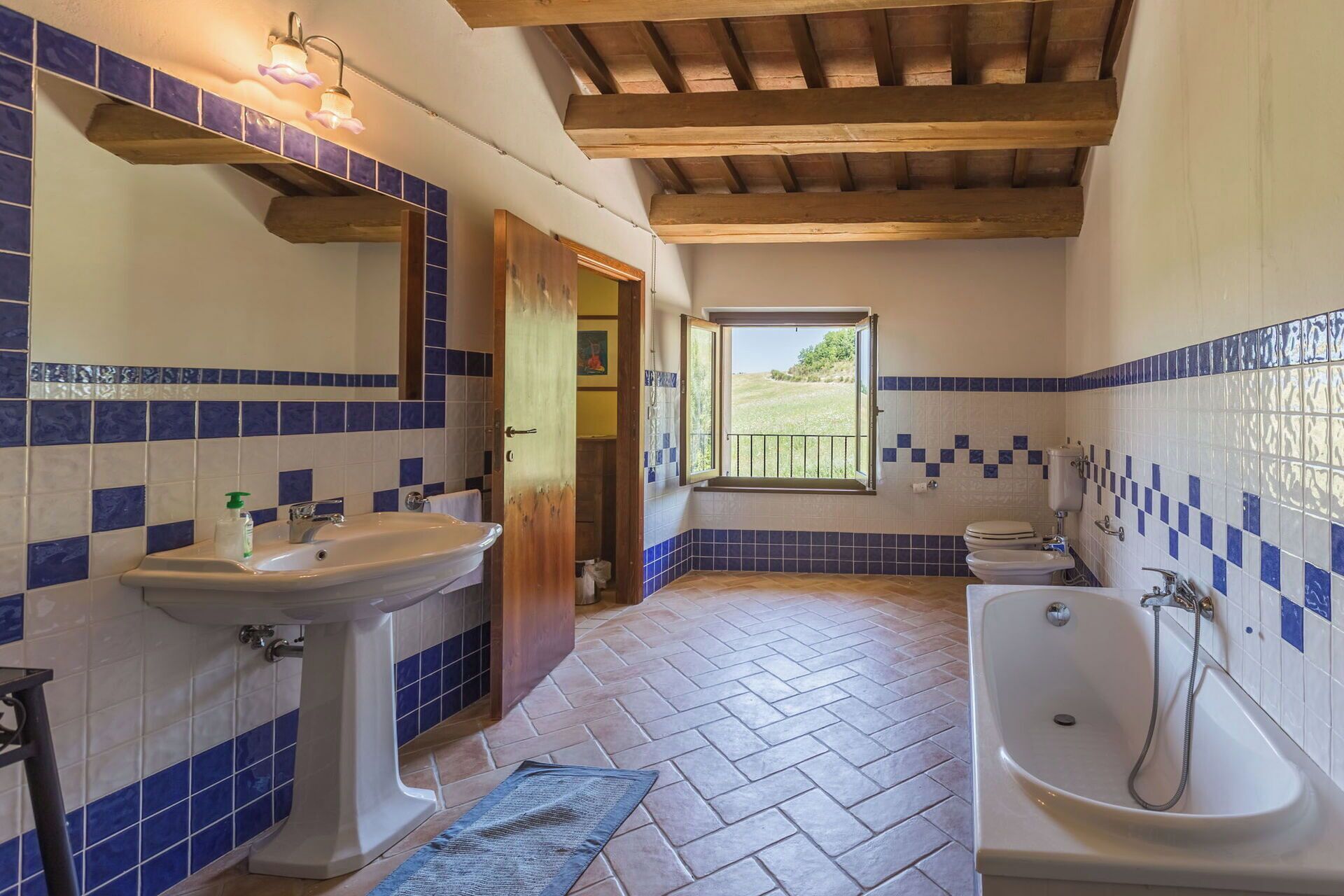Dusche, Haartrockner, Bidet