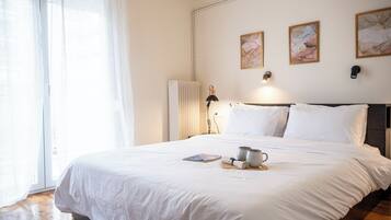 2 bedrooms, iron/ironing board, travel crib, free WiFi