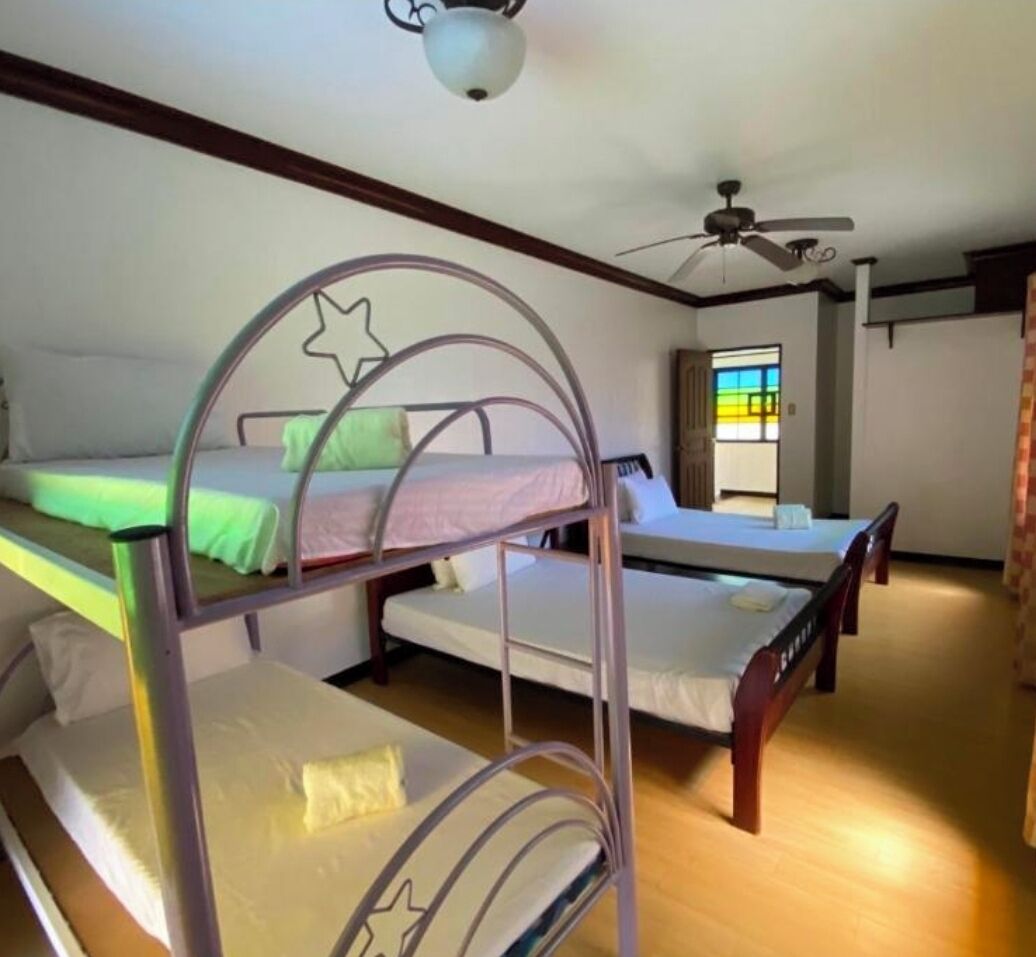 4 bedrooms, WiFi, bed sheets
