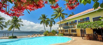 Homey Vibe 4BR Taal Lakeside Villa for 12 Persons - Quick Drive to Near Tagaytay