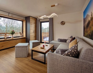 Living area - Vrbo Property (Lechaschau)