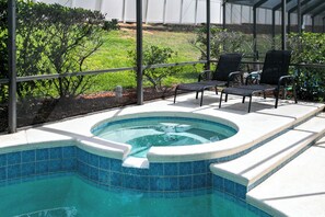 Pool - Four Bedrooms, 3 Baths, No Rear Neighbors,  Just Minutes walk  to Clubhouse (Kissimmee)