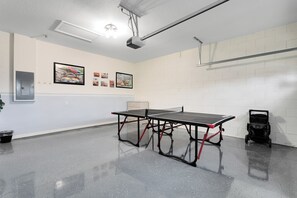 Games room - Four Bedrooms, 3 Baths, No Rear Neighbors,  Just Minutes walk  to Clubhouse (Kissimmee)