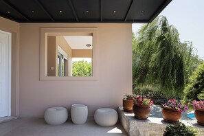 Terrace/patio - Escape to Blooming Gardens & Village Charm! (Rethymno)