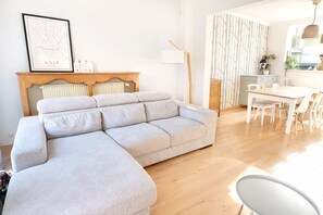 Living area - The Secret Garden House (Wambrechies)