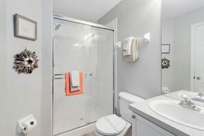 Hair dryer, towels - Four Bed Pool/Spa Home in Windsor Palms Resort (Kissimmee)