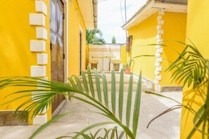 Interior detail - Enkayz Stay & Eatery Mombasa (Mombasa)