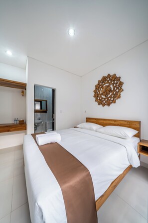 Standardrum - 1 queensize-säng