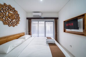 Standard Room, 1 Queen Bed | Free WiFi, bed sheets - Sachi Guest House (Jimbaran)